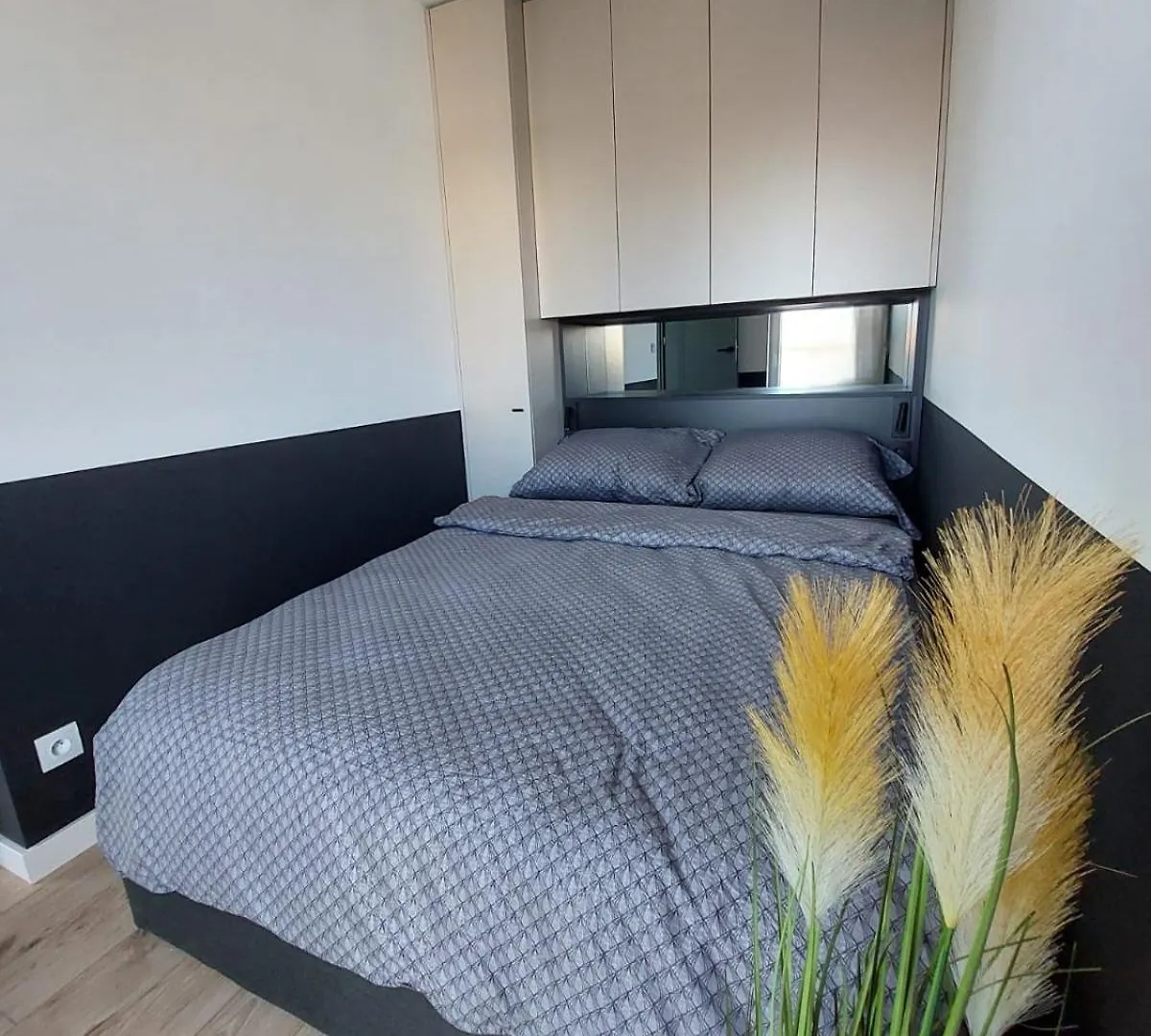 Royal Smart Apartments Cracow Krakow Aparthotel